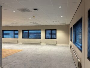 jaloezieen, aluminium jaloezieen, jaloezieen kantoor, projectjaloezieen