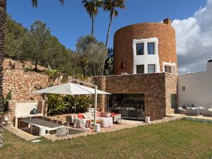 zweefparasol, luxe parasol, luxe zweefparasol, warema, caravita, livinglux